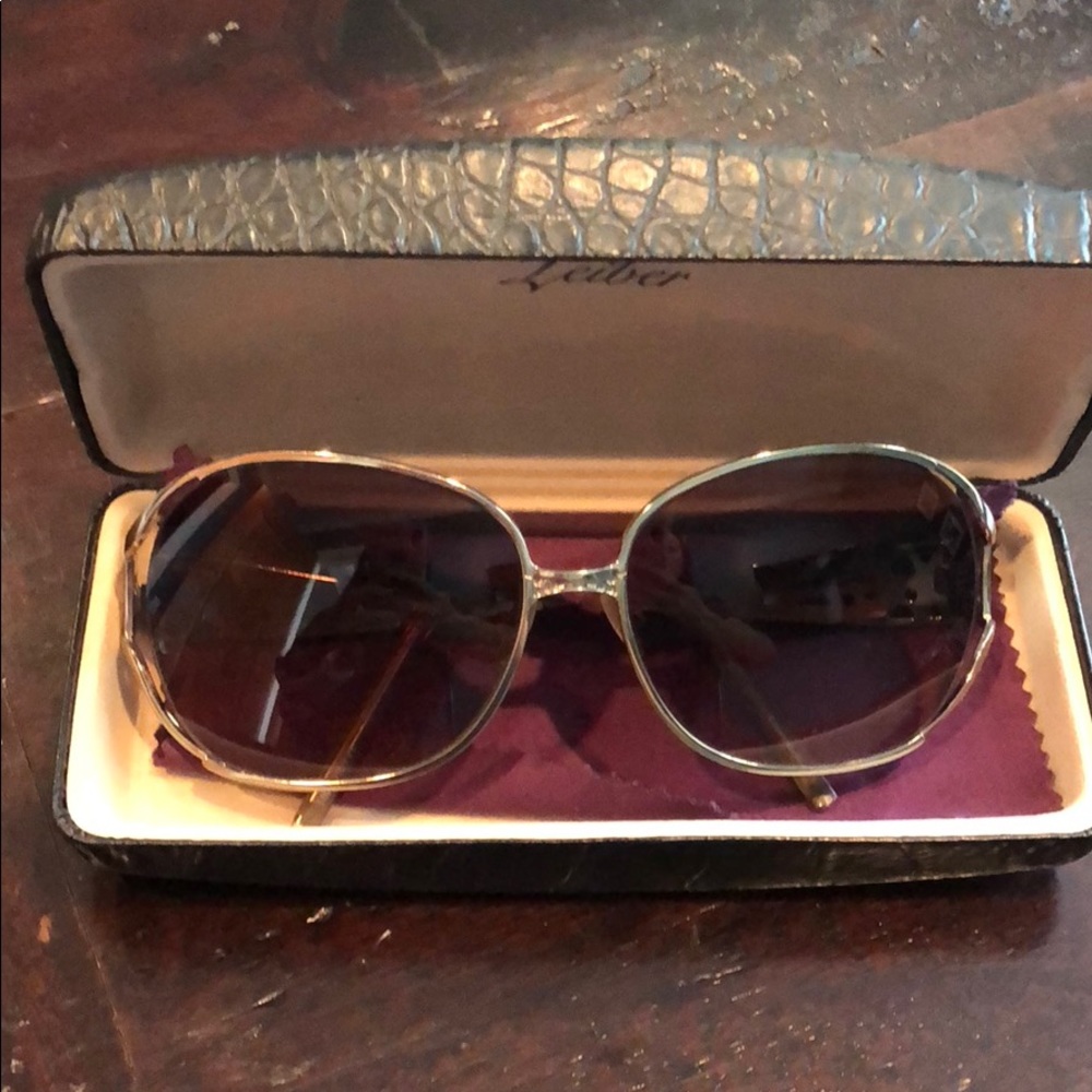 Judith Leiber sunglasses excellent condition
